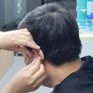 trải nghiệm đeo máy trợ thính